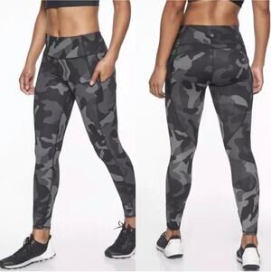 Athleta Leggings Womens Small Black Gray Camo Contender 7/8 Ankle Athletic Gym
